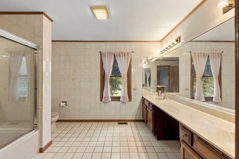 Tiny photo for 1384 President Street, Glendale Heights, IL 60139 (MLS # 12749886)