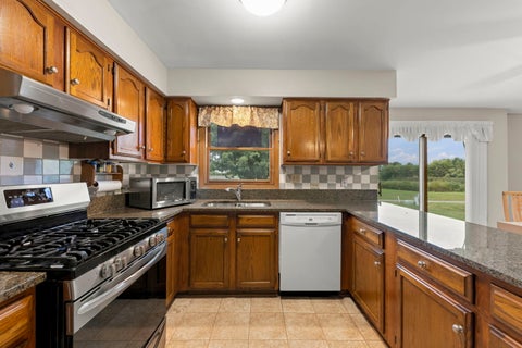 Tiny photo for 1384 President Street, Glendale Heights, IL 60139 (MLS # 12749886)