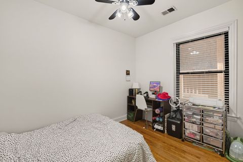 Tiny photo for 903 W CORNELIA Avenue #1N, Chicago, IL 60657 (MLS # 12472330)