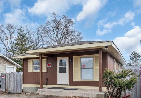 1321 N Cedar Lake Road Round Lake Beach IL 60073