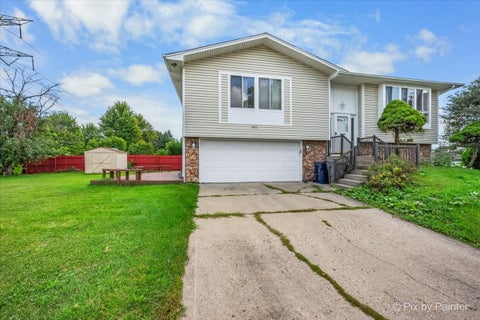 Tiny photo for 401 Longford Drive, Elgin, IL 60120 (MLS # 12756708)