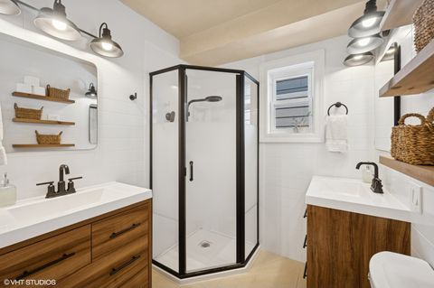 Tiny photo for 2546 W Medill Avenue, Chicago, IL 60647 (MLS # 12426944)