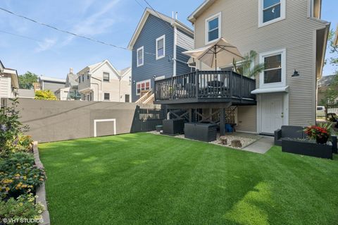 Tiny photo for 2546 W Medill Avenue, Chicago, IL 60647 (MLS # 12426944)