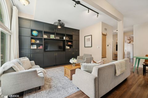 Tiny photo for 2546 W Medill Avenue, Chicago, IL 60647 (MLS # 12426944)