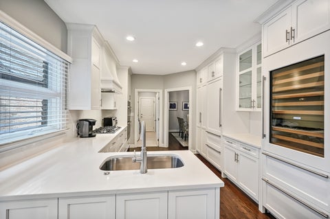 Tiny photo for 51 Chesterfield Court, Burr Ridge, IL 60527 (MLS # 12743025)