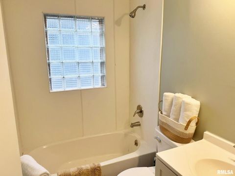 Tiny photo for 1800 MARKET Street, Metropolis, IL 62960 (MLS # EB460272)