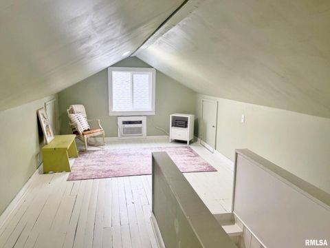 Tiny photo for 1800 MARKET Street, Metropolis, IL 62960 (MLS # EB460272)