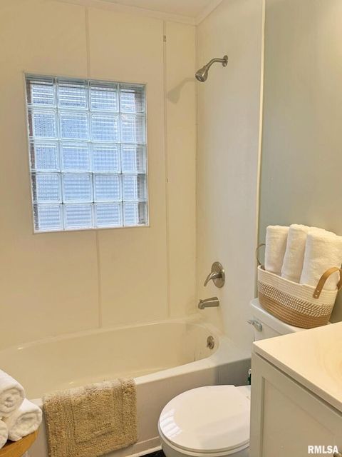 Tiny photo for 1800 MARKET Street, Metropolis, IL 62960 (MLS # EB460272)