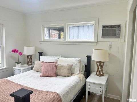 Tiny photo for 1800 MARKET Street, Metropolis, IL 62960 (MLS # EB460272)