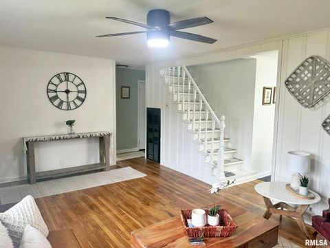 Tiny photo for 1800 MARKET Street, Metropolis, IL 62960 (MLS # EB460272)