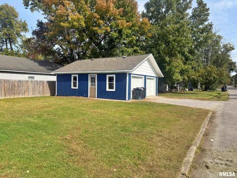 Tiny photo for 1800 MARKET Street, Metropolis, IL 62960 (MLS # EB460272)