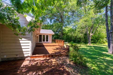 Tiny photo for 137 Peachtree Lane, Carbondale, IL 62902 (MLS # 12655885)