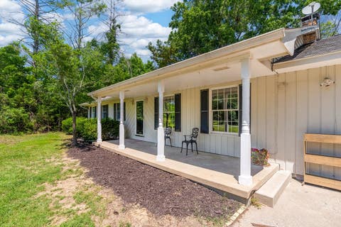Tiny photo for 137 Peachtree Lane, Carbondale, IL 62902 (MLS # 12655885)