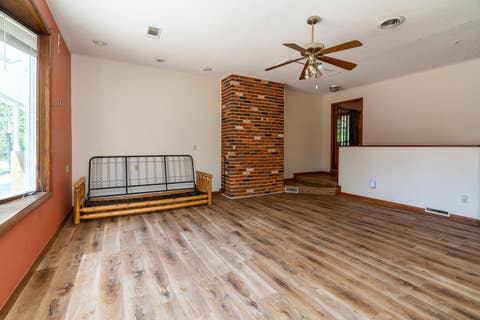 Tiny photo for 137 Peachtree Lane, Carbondale, IL 62902 (MLS # 12655885)