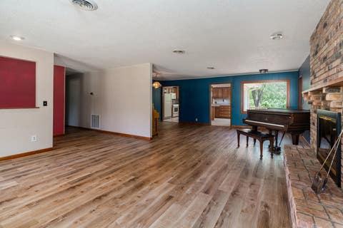 Tiny photo for 137 Peachtree Lane, Carbondale, IL 62902 (MLS # 12655885)