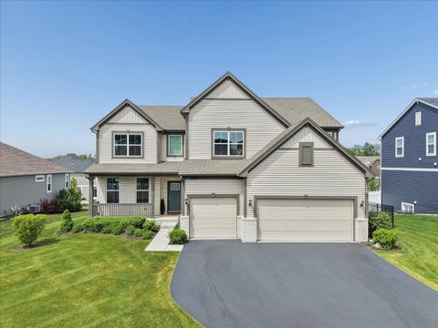 Photo of 1110 Williamsbury Drive, Crystal Lake, IL 60012 (MLS # 12659663)
