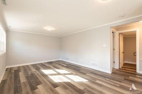 Tiny photo for 10956 S Nagle Avenue, Worth, IL 60482 (MLS # 12579886)