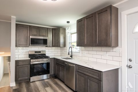 Tiny photo for 10956 S Nagle Avenue, Worth, IL 60482 (MLS # 12579886)