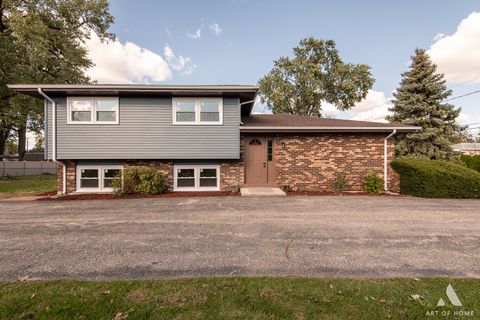 Tiny photo for 10956 S Nagle Avenue, Worth, IL 60482 (MLS # 12579886)