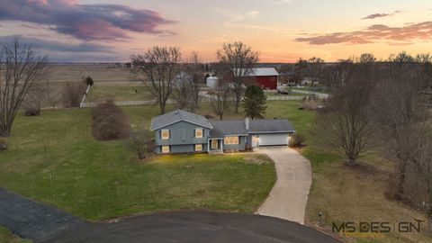 Photo of 2S456 Cedar Court, Elburn, IL 60119 (MLS # 12600941)