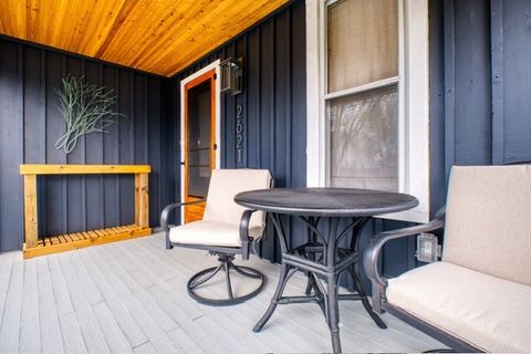 Tiny photo for 2621 N 3rd Street, Clinton, IA 52732 (MLS # 12620206)