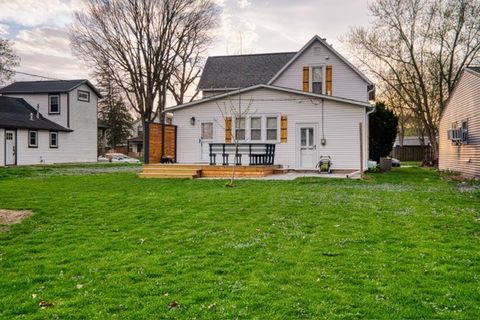 Tiny photo for 2621 N 3rd Street, Clinton, IA 52732 (MLS # 12620206)