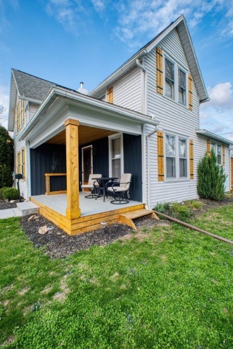 Tiny photo for 2621 N 3rd Street, Clinton, IA 52732 (MLS # 12620206)