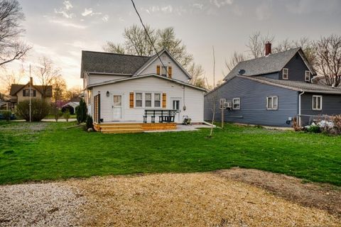 Tiny photo for 2621 N 3rd Street, Clinton, IA 52732 (MLS # 12620206)