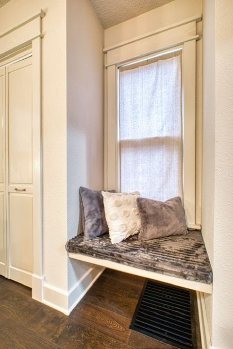 Tiny photo for 2621 N 3rd Street, Clinton, IA 52732 (MLS # 12620206)