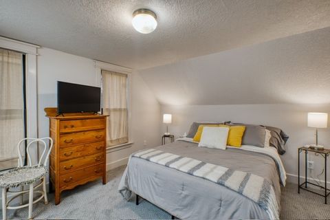 Tiny photo for 2621 N 3rd Street, Clinton, IA 52732 (MLS # 12620206)