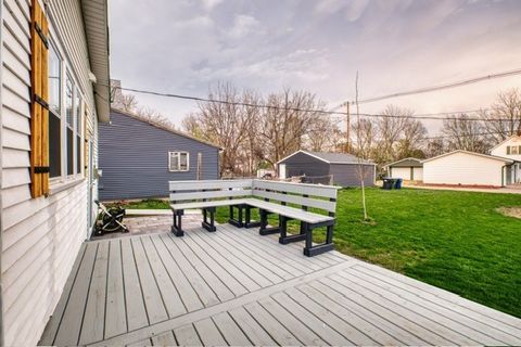 Tiny photo for 2621 N 3rd Street, Clinton, IA 52732 (MLS # 12620206)