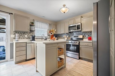 Tiny photo for 3509 Ballyford Drive, Bloomington, IL 61704 (MLS # 12487387)