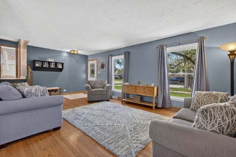 Tiny photo for 18413 Hood Avenue, Homewood, IL 60430 (MLS # 12780390)