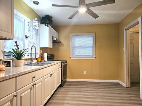 Tiny photo for 8006 Long Avenue, Burbank, IL 60459 (MLS # 12796213)