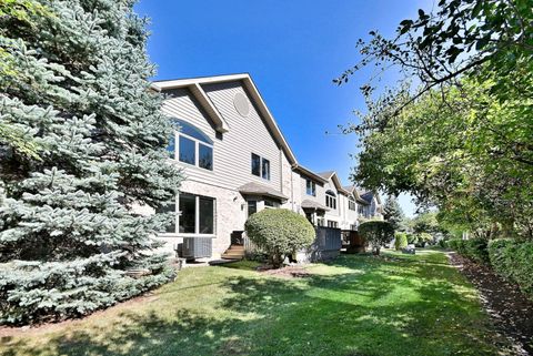 Tiny photo for 166 Carey Trail, Wood Dale, IL 60191 (MLS # 12521076)