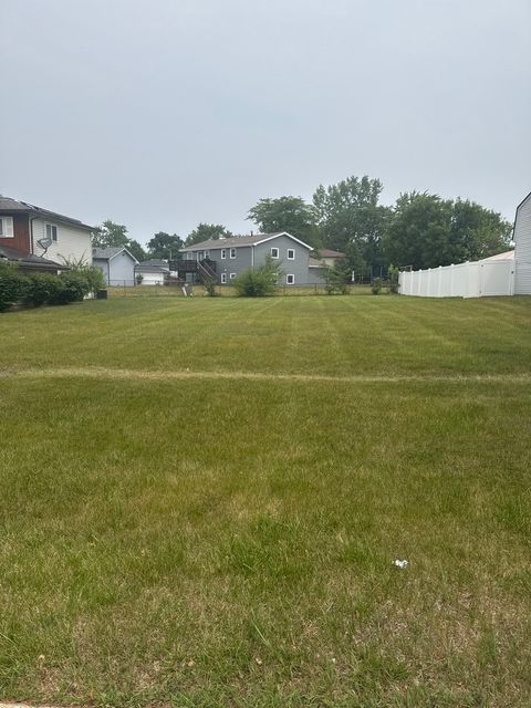 612 Hickok Avenue University Park IL 60466