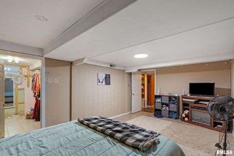 Tiny photo for 3309 33RD Avenue Court, Rock Island, IL 61201 (MLS # QC4270050)