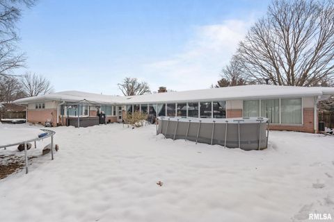 Tiny photo for 3309 33RD Avenue Court, Rock Island, IL 61201 (MLS # QC4270050)