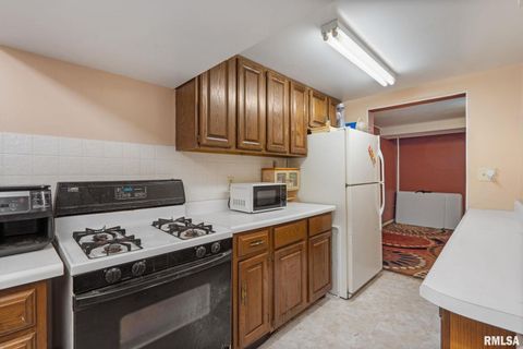 Tiny photo for 3309 33RD Avenue Court, Rock Island, IL 61201 (MLS # QC4270050)