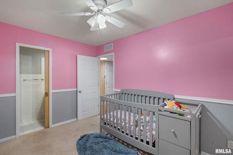 Tiny photo for 3309 33RD Avenue Court, Rock Island, IL 61201 (MLS # QC4270050)