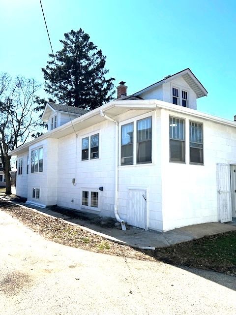 Tiny photo for 1548 Campbell Avenue, Des Plaines, IL 60016 (MLS # 12599915)