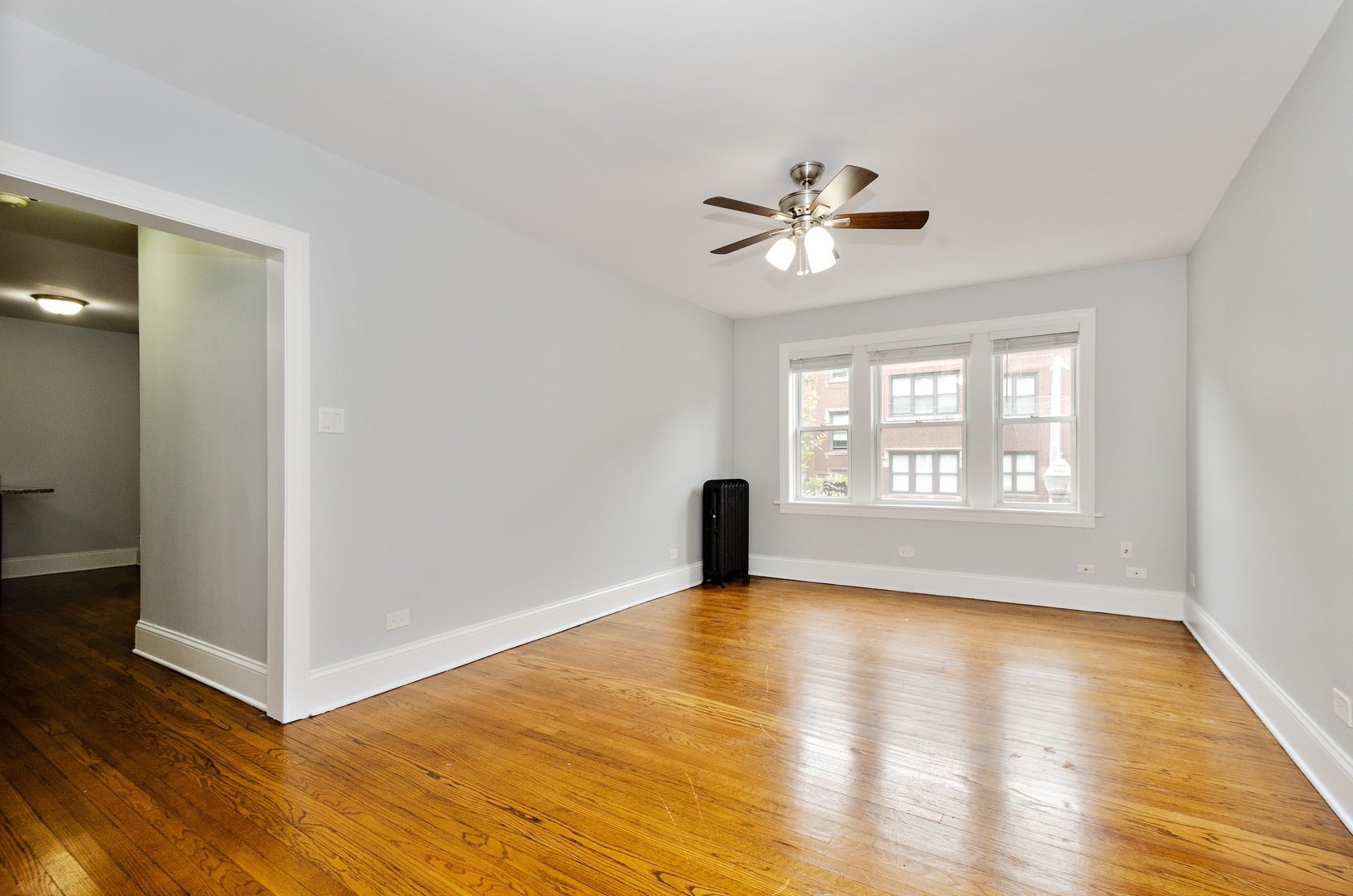 1611 W Juneway Terrace 1E