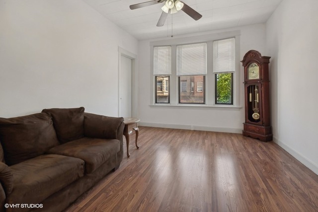 2653 W Cermak Road