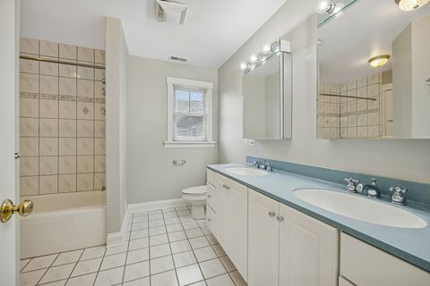 Tiny photo for 529 S Euclid Avenue, Oak Park, IL 60304 (MLS # 12573825)
