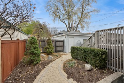 Tiny photo for 529 S Euclid Avenue, Oak Park, IL 60304 (MLS # 12573825)