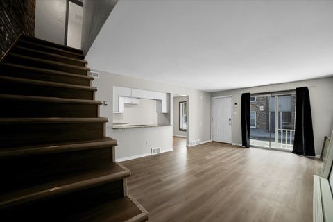 Tiny photo for 9835 S Harlem Avenue #T, Chicago Ridge, IL 60415 (MLS # 12585784)