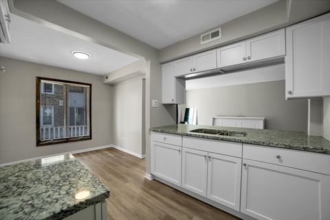 Tiny photo for 9835 S Harlem Avenue #T, Chicago Ridge, IL 60415 (MLS # 12585784)