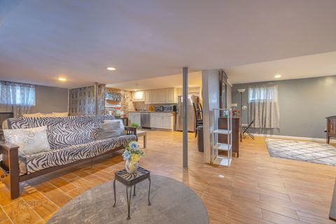 Tiny photo for Westchester, IL 60154 (MLS # 12525318)