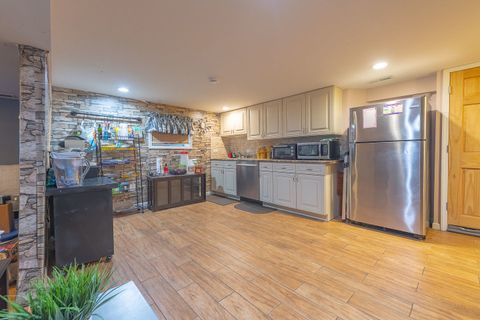 Tiny photo for Westchester, IL 60154 (MLS # 12525318)