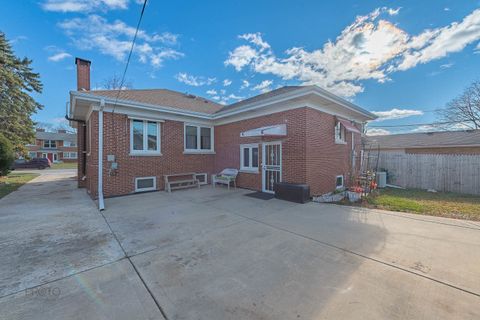 Tiny photo for Westchester, IL 60154 (MLS # 12525318)